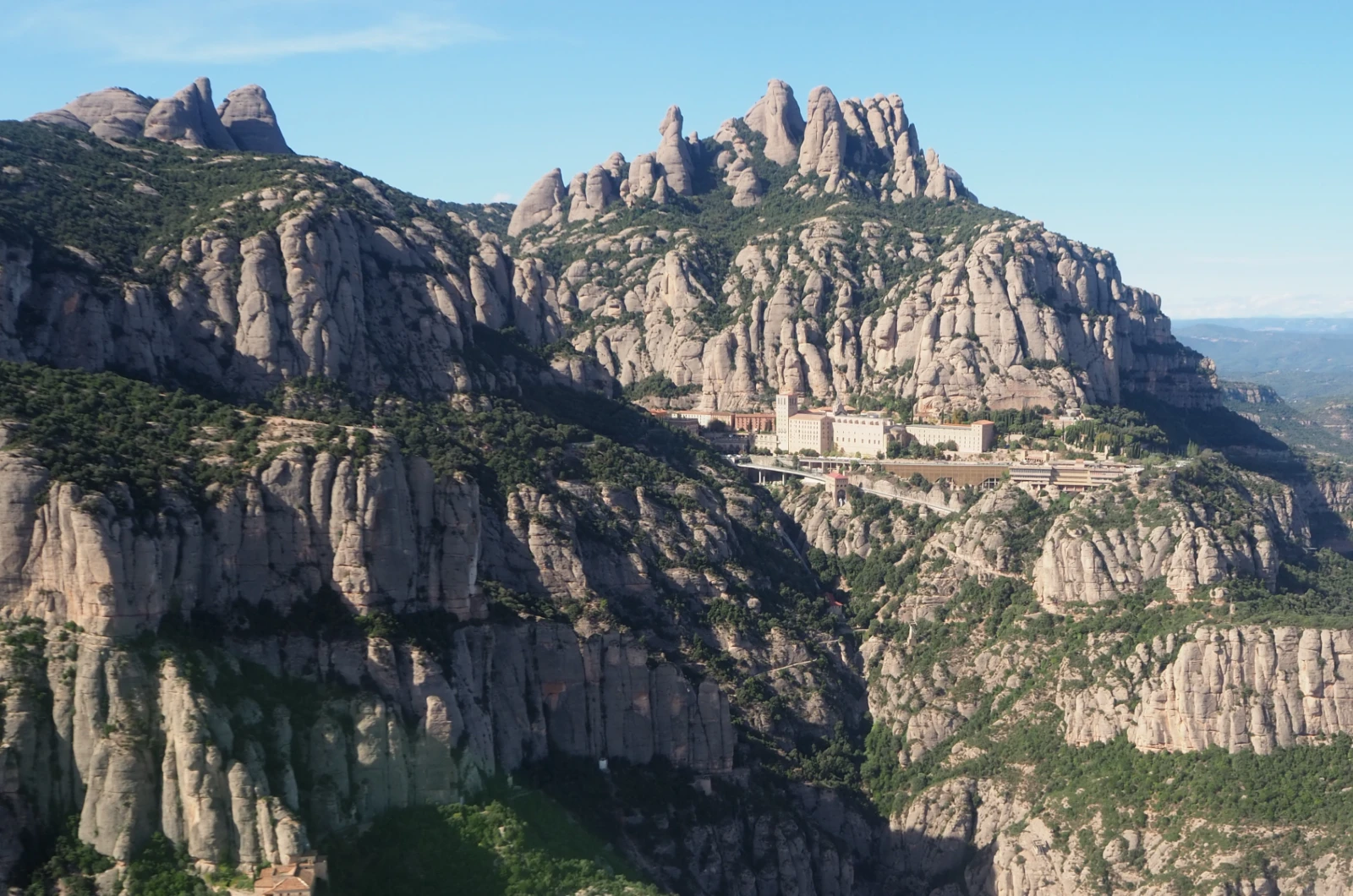 montserrat-tour-vista-aeria